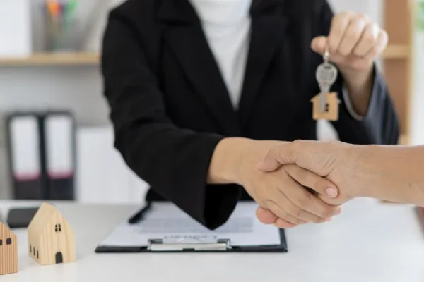 How to Navigate the Home Selling Process With Ease