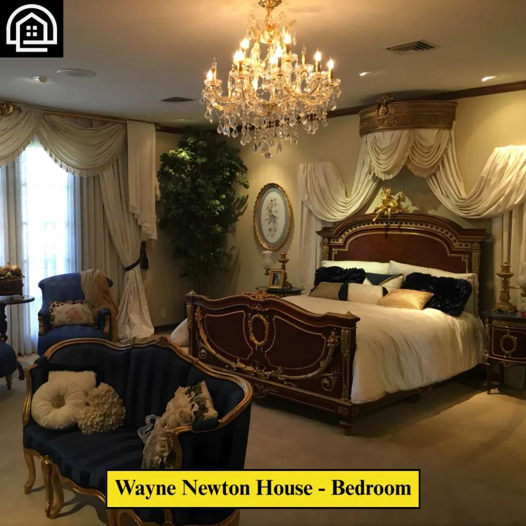 Wayne Newton House bedroom