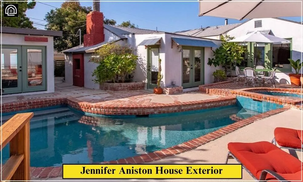Jennifer Aniston House Exterior 1